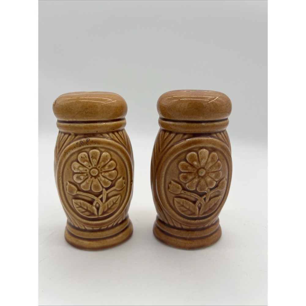 Vintage Ceramic  Salt & Pepper Shakers Brown Florals Made in‎ Japan 4x2"